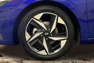 Hyundai ELANTRA 2023 Limited 4dr Sedán