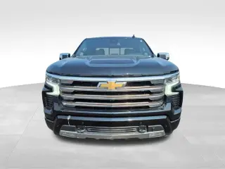 Chevrolet Silverado 1500 2022 4x4 High Country 4dr Crew Cab 5.8 ft. SB