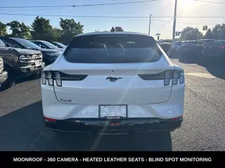 Ford Mustang Mach-E 2023 AWD Premium 4dr SUV