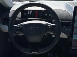 Ford Mustang Mach-E 2023 Premium 4 puertas SUV