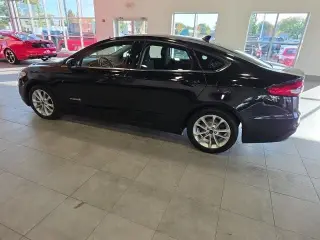 Ford Fusion Hybrid 2019 SE 4dr Sedán