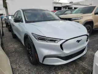 Ford Mustang Mach-E 2023 Premium 4dr SUV
