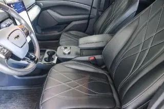 Ford Mustang Mach-E 2023 SUV de 4 puertas Select