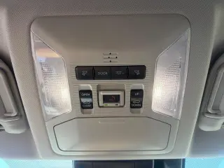 Toyota RAV4 Híbrido 2023 AWD XLE Premium SUV de 4 puertas