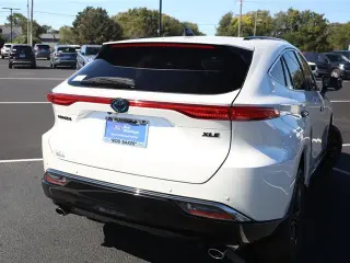 Toyota Venza 2023 Crossover LE de 4 puertas y tracción en las cuatro ruedas (AWD)