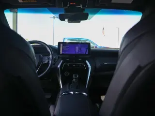 Toyota Venza 2023 Crossover LE de 4 puertas y tracción en las cuatro ruedas (AWD)