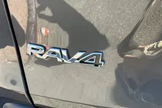 Toyota RAV4 2022 LE SUV de 4 puertas