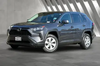 Toyota RAV4 2022 LE SUV de 4 puertas