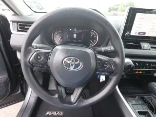 Toyota RAV4 2025 LE SUV de 4 puertas