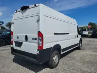 Ram ProMaster 2025 Tradesman 2500 159 WB 3 puertas Furgoneta de carga de techo alto sin asiento de pasajero