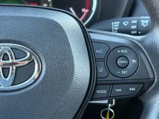Toyota RAV4 2024 AWD LE SUV de 4 puertas