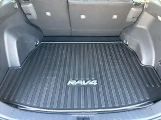 Toyota RAV4 2024 AWD LE SUV de 4 puertas