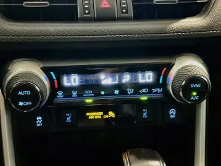 Toyota RAV4 2021 XLE Premium SUV de 4 puertas