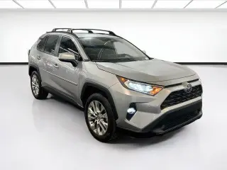 Toyota RAV4 2021 XLE Premium SUV de 4 puertas