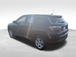 Jeep Compass 2024 4x4 Sport SUV de 4 puertas