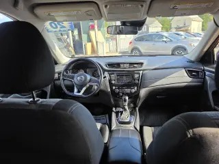 2020 Nissan Rogue