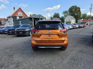 2020 Nissan Rogue