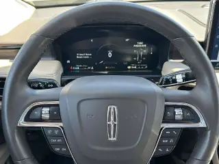 Lincoln Nautilus 2023 AWD Reserve SUV de 4 puertas