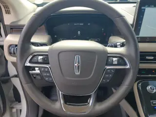 Lincoln Nautilus 2023 AWD Reserve SUV de 4 puertas