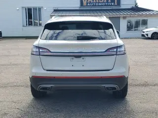 Lincoln Nautilus 2023 AWD Reserve SUV de 4 puertas