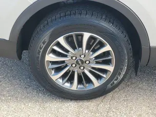 Lincoln Nautilus 2023 AWD Reserve SUV de 4 puertas