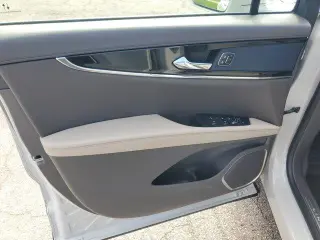 Lincoln Nautilus 2023 AWD Reserve SUV de 4 puertas