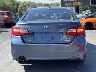 Subaru Legacy del 2016