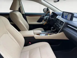 Lexus RX 350 2021 SUV de 4 puertas