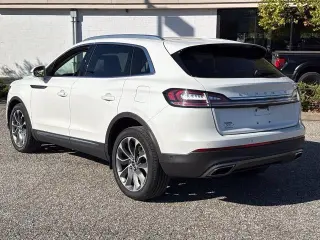 Lincoln Nautilus 2023 AWD Reserve SUV de 4 puertas