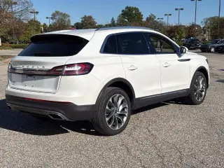 Lincoln Nautilus 2023 AWD Reserve SUV de 4 puertas