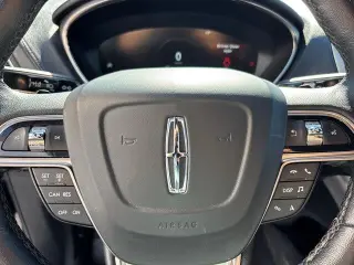 Lincoln Nautilus 2019 SUV de 4 puertas y tracción en las cuatro ruedas (AWD)