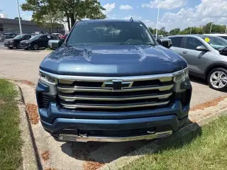 Chevrolet Silverado 1500 2024 4x4 High Country Cabina Crew Cab de 4 puertas y caja corta de 6.6 pies