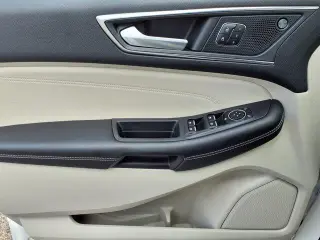 Ford Edge 2024 SUV de 4 puertas AWD Titanium