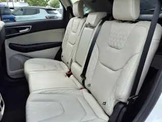 Ford Edge 2024 SUV de 4 puertas AWD Titanium