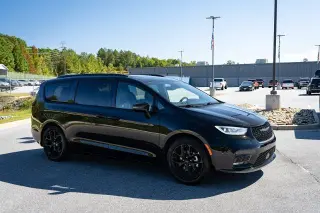 Chrysler Pacifica 2025 Limited 4dr Mini-Van