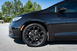 Chrysler Pacifica 2025 Limited 4dr Mini-Van