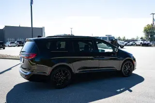 Chrysler Pacifica 2025 Limited 4dr Mini-Van