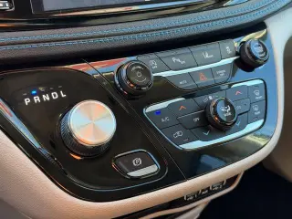 Chrysler Pacifica 2021 Touring 4dr Mini-Van