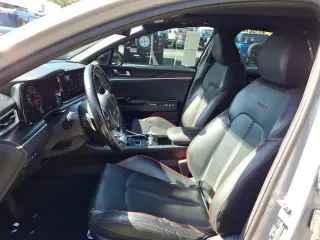 Kia K5 2022 GT 4dr Sedán