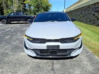Kia K5 2022 GT 4dr Sedán