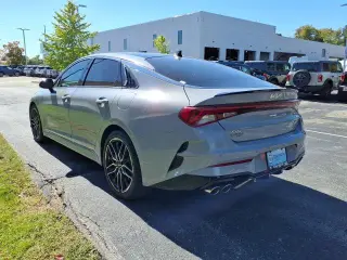 Kia K5 2022 GT 4dr Sedán