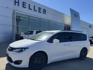 Chrysler Pacifica 2018 Touring L 4dr Mini-Van
