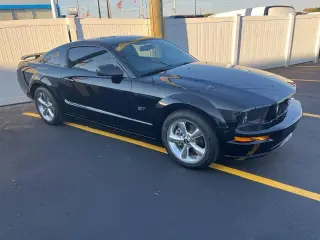 Ford Mustang 2008 GT Deluxe 2dr Fastback