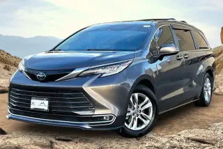 Toyota Sienna 2022 Limited 7-Pasajeros 4p Mini-Van