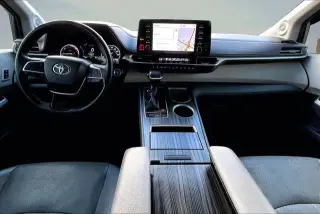 Toyota Sienna 2022 Limited 7-Pasajeros 4p Mini-Van