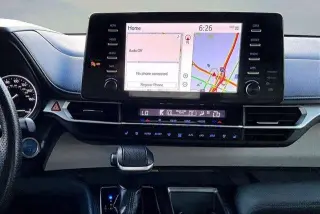 Toyota Sienna 2022 Limited 7-Pasajeros 4p Mini-Van