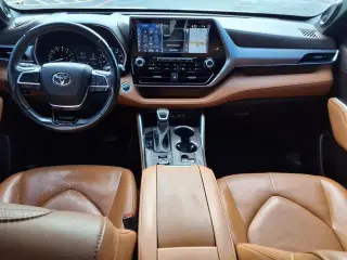 Toyota Highlander 2020 AWD Platinum 4dr SUV
