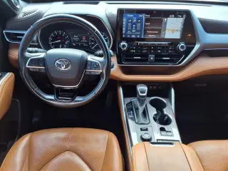 Toyota Highlander 2020 AWD Platinum 4dr SUV