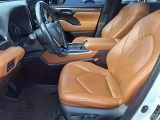 Toyota Highlander 2020 AWD Platinum 4dr SUV