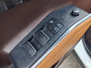 Toyota Highlander 2020 AWD Platinum 4dr SUV